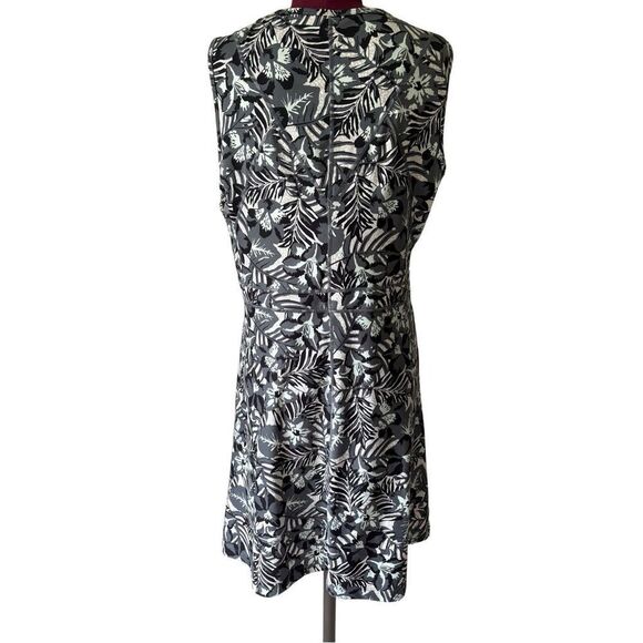 Title Nine Athleisure Sleeveless Dress size L Floral Gray Green - Picture 3 of 11